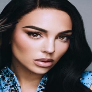 أمارا ديلي توفي