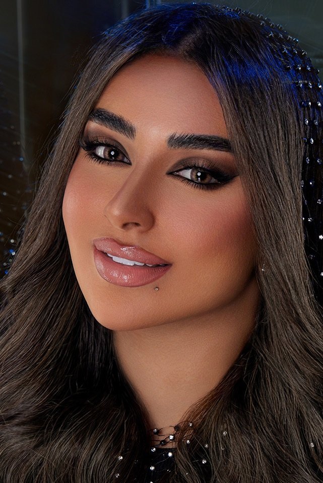 AMARA MONTHLY Sunset